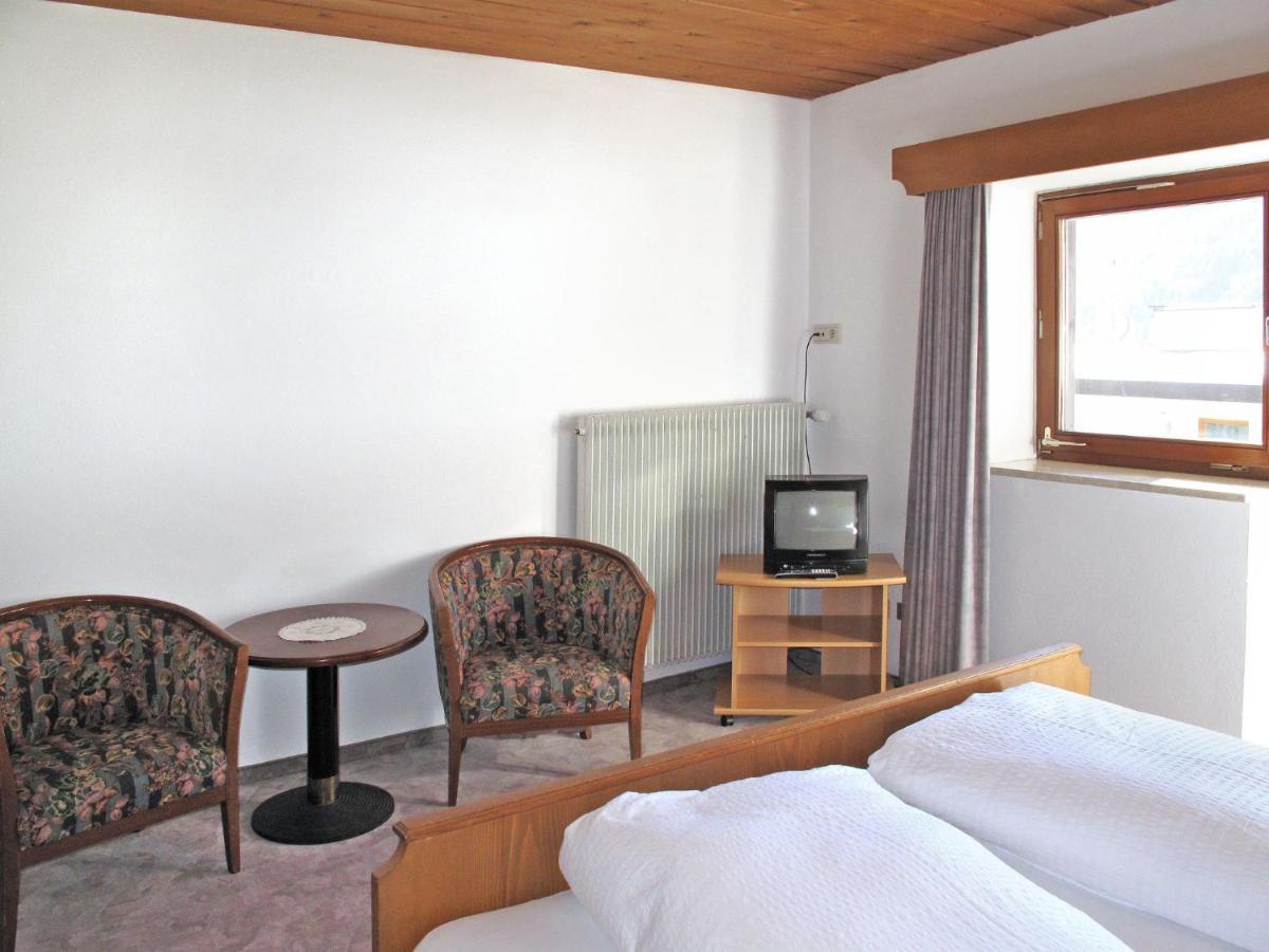 Apartment Haupthaus Schoenblick - Svh117 By Interhome St. Valentin auf der Haide Extérieur photo